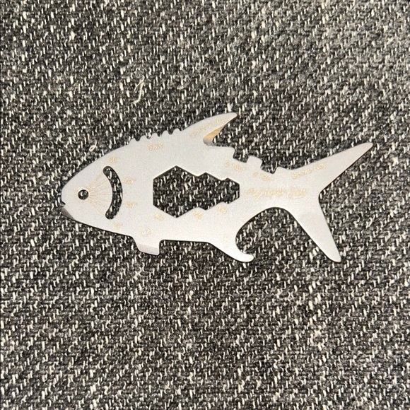 Silver Pompano Fish Shaped Multi-Tool - Picture 1 of 5